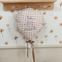 Balon yastık nakışlı