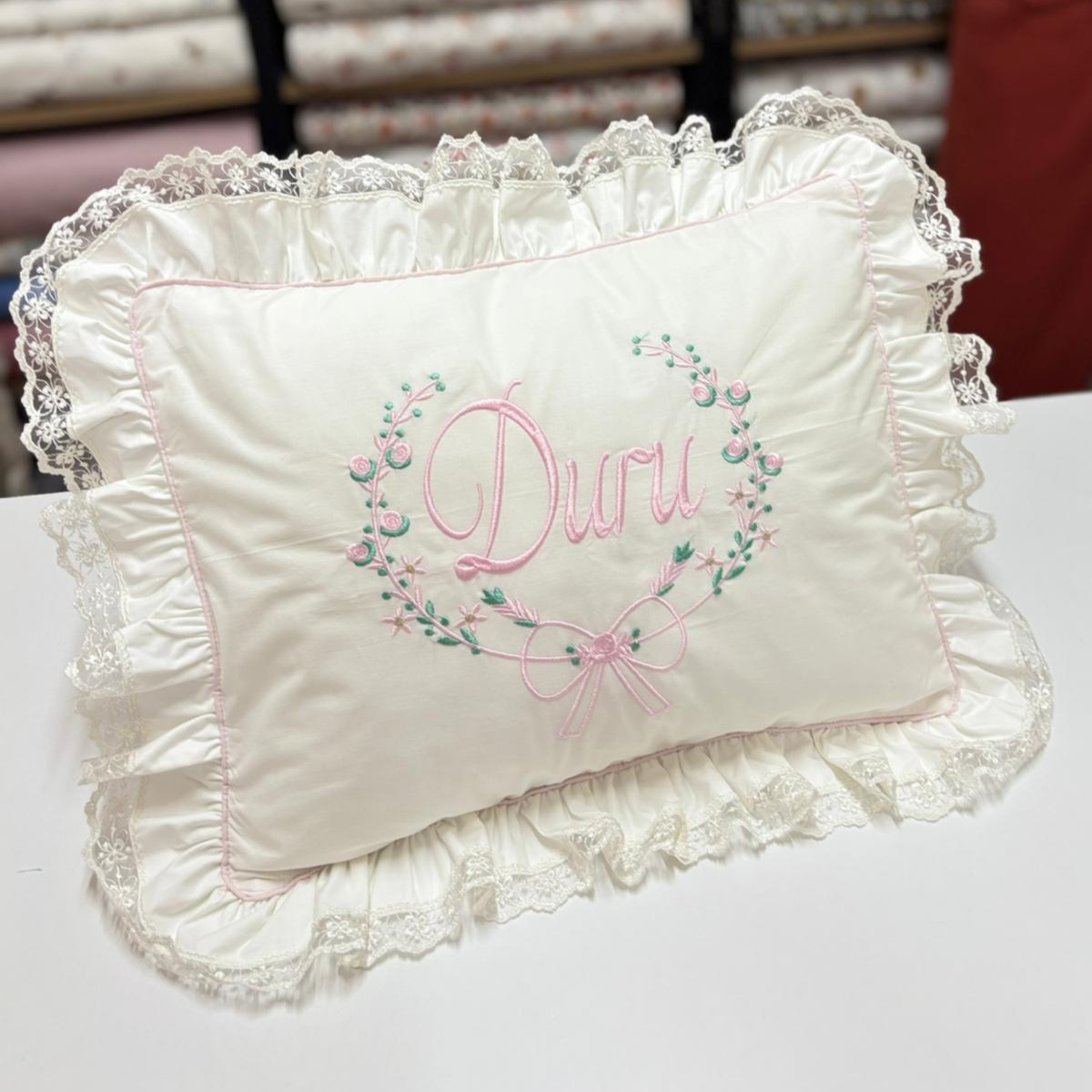 İSİM NAKIŞLI YASTIK KILIFI